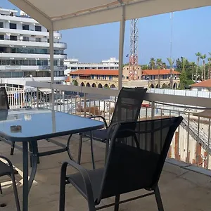 https://unique-city-hostel-100-meters-from-beach.hotelsatayianapa.com