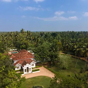 https://taru-villas-thoppuwa.kandyhotelsnow.com